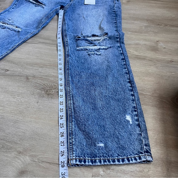 Sneak Peek Jeans Womens Straight Leg High Rise Medium Wash Distressed SZ 30 NWT - Picture 2 of 5